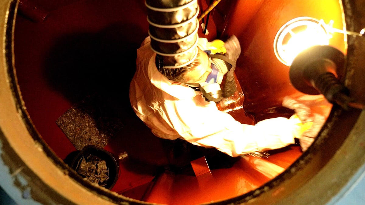 Heizoeltank_Tankreinigung_innen_content