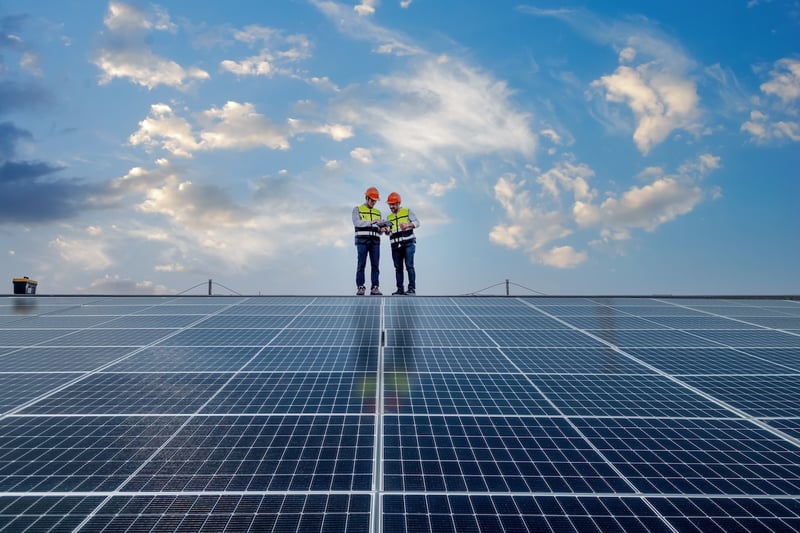 Sonne als Standard: Wie die Solarpflicht 2024 Ihr Dach verändert